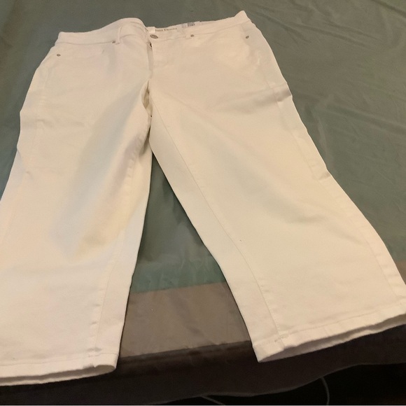 Addition Elle Premium White Denim Slim Leg Jeans - Picture 1 of 7